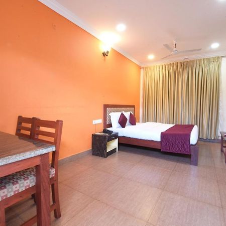 Hôtel King Park à Pondichéry Extérieur photo