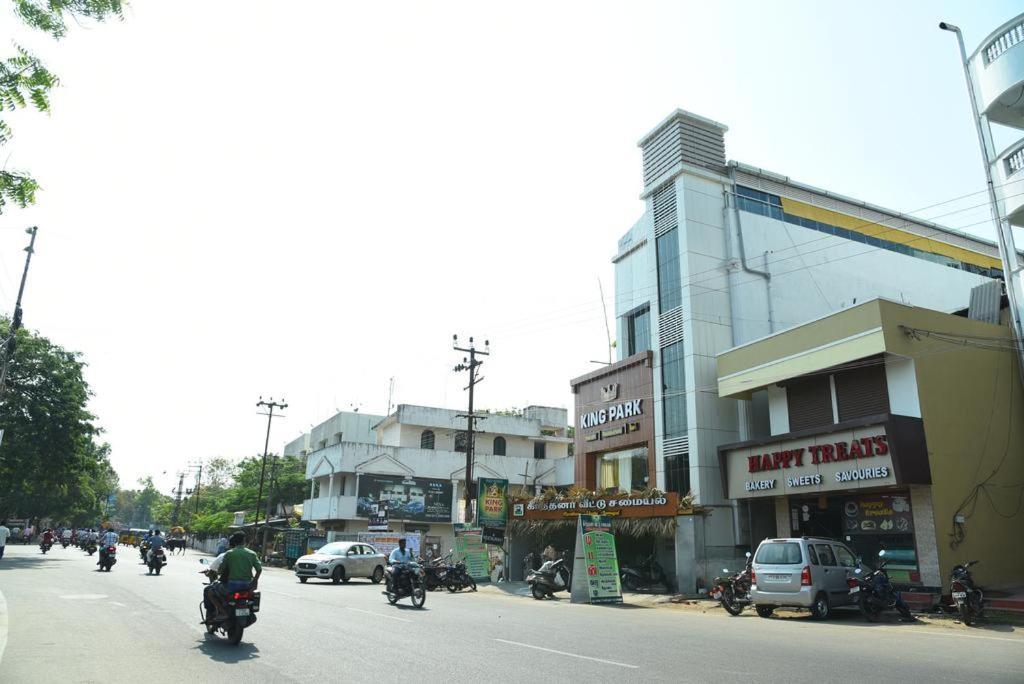 Hôtel King Park à Pondichéry Extérieur photo