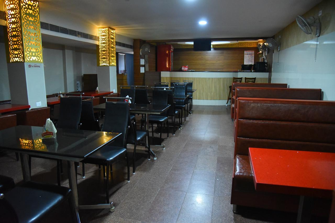 Hôtel King Park à Pondichéry Extérieur photo