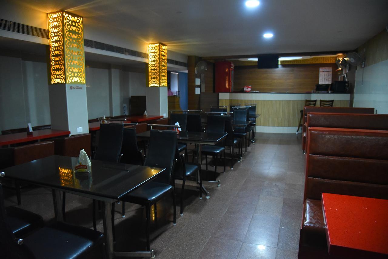 Hôtel King Park à Pondichéry Extérieur photo