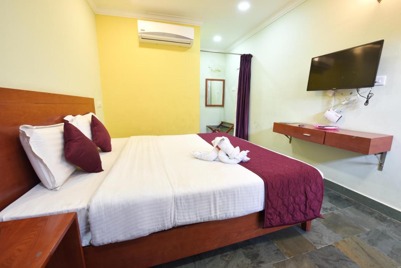 Hôtel King Park à Pondichéry Extérieur photo
