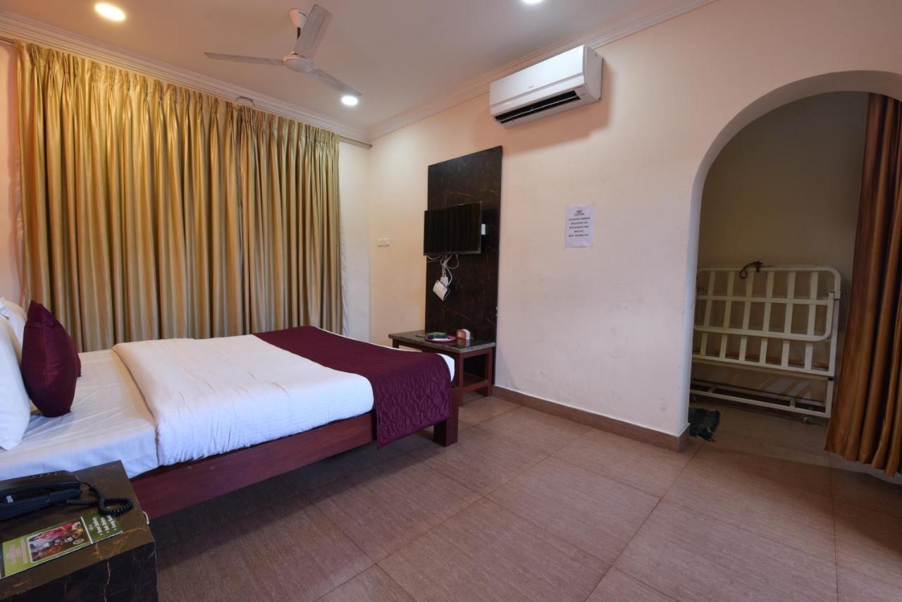 Hôtel King Park à Pondichéry Extérieur photo