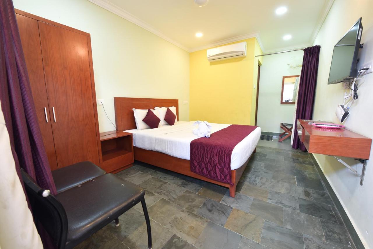 Hôtel King Park à Pondichéry Extérieur photo